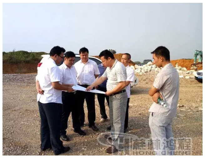 重鈣磨粉機(jī),重鈣,HCH1395,超細(xì)環(huán)輥磨,武宣碳酸鈣 重鈣磨粉機(jī),重鈣,HCH1395,超細(xì)環(huán)輥磨,武宣碳酸鈣