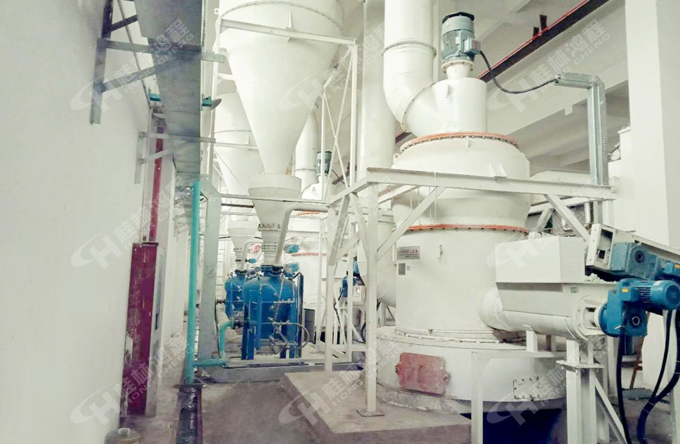 雷蒙粉磨機加工炭黑選型一:HC擺式雷蒙粉磨機 可生產80~600目炭粉 雷蒙粉磨機加工炭黑選型一:HC擺式雷蒙粉磨機 可生產80~600目炭粉