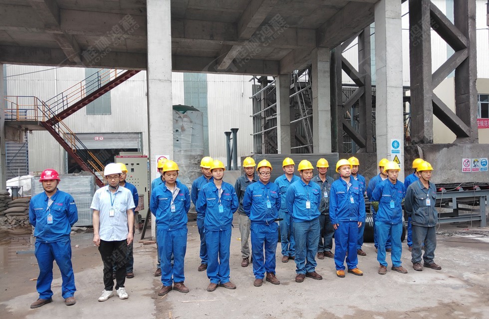 桂林鴻程立磨制粉設(shè)備總包項(xiàng)目安裝中 桂林鴻程立磨制粉設(shè)備總包項(xiàng)目安裝中