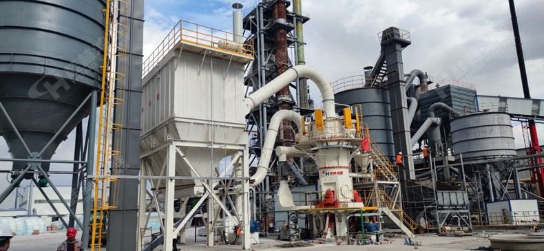 1597982378565335.jpg 山西朔州HLMX煤矸石立磨鴻程客戶現場